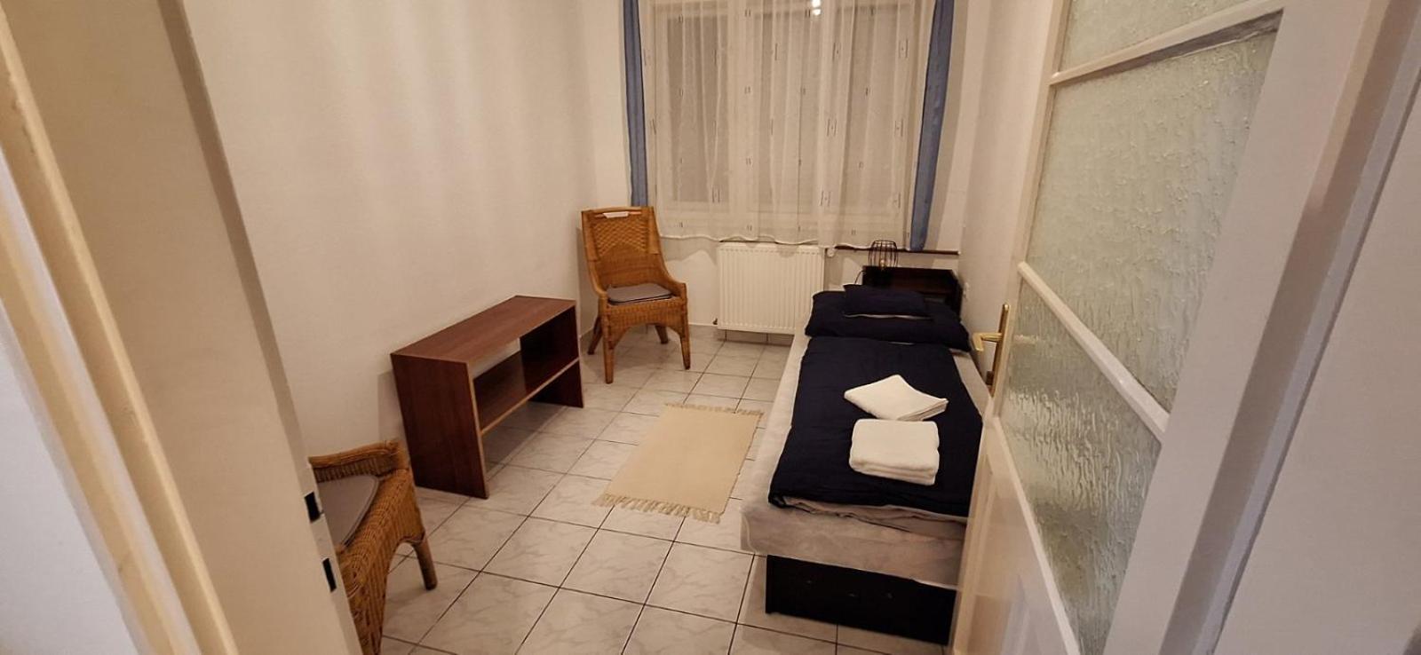Benitta Vendeghaz Apartment ไฮจ์ดุสโซบอสโล ภายนอก รูปภาพ